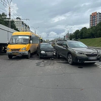 Подробиці потрійної ДТП на Лушпи в Сумах