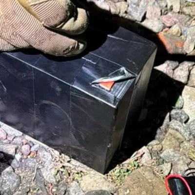 Бомба під виглядом акумулятора: під Харковом затримали агента ГРУ, якому вибухівку скидали дрони «Молнія»